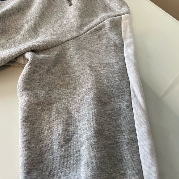 5 ADD ON! Lightly cropped Nasa hoodie - Picture 5 of 8